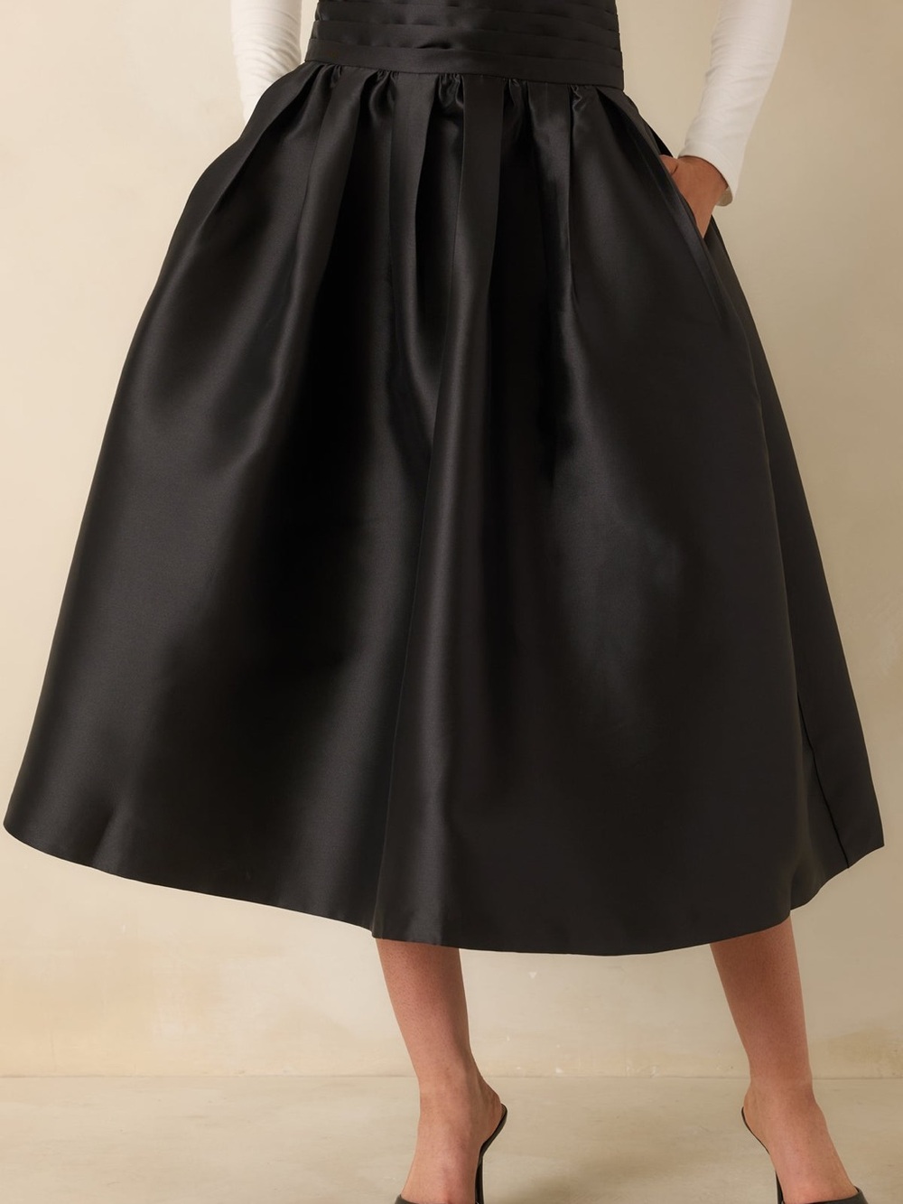 Prosperina Gold Label | Ines Black Maxi Statement Skirt | Med | MSRP $188
